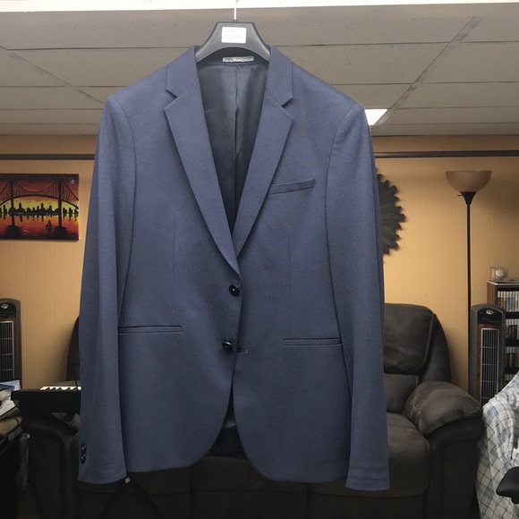 Men’s Suit